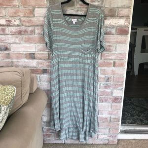 LuLaRoe XL Carly-Grey with real stripes- stretchy!